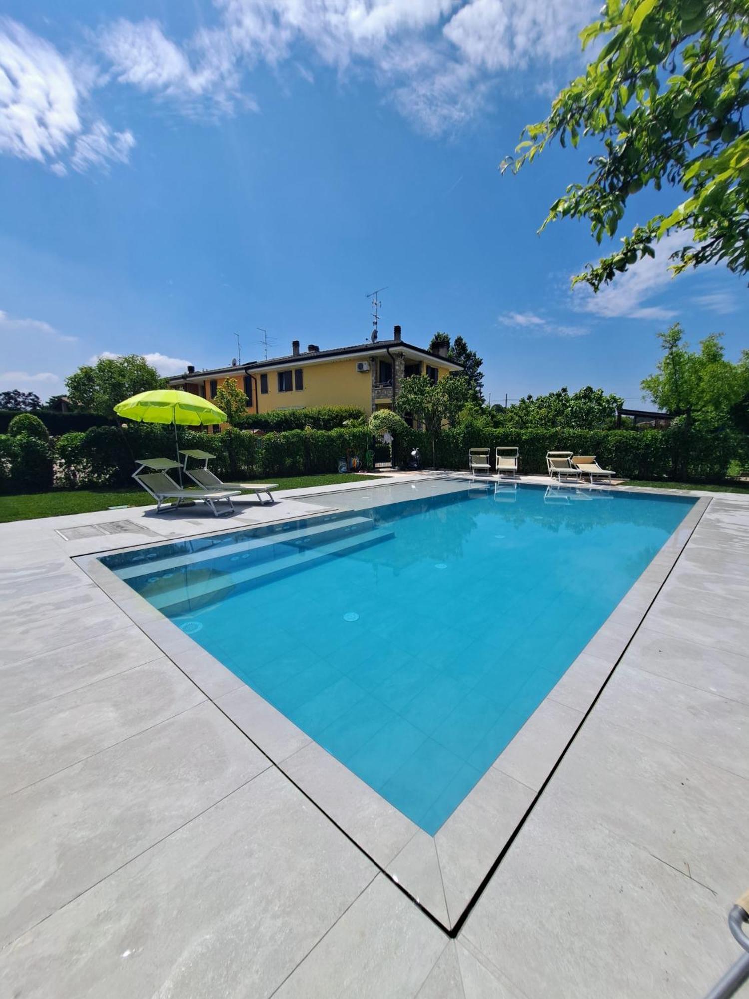 Sara Holiday Rentals Bardolino Exterior photo